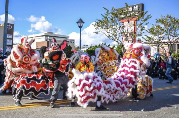 CA: LA’s Golden Dragon Lunar New Year Parade