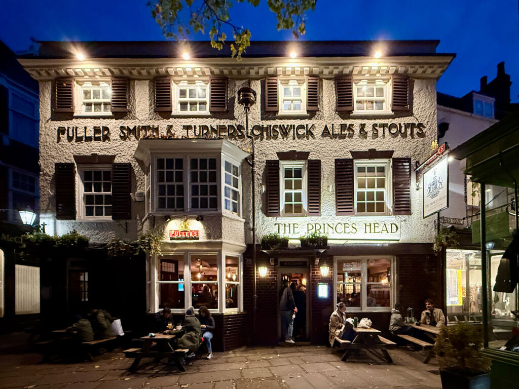 Ted Lasso Bar England