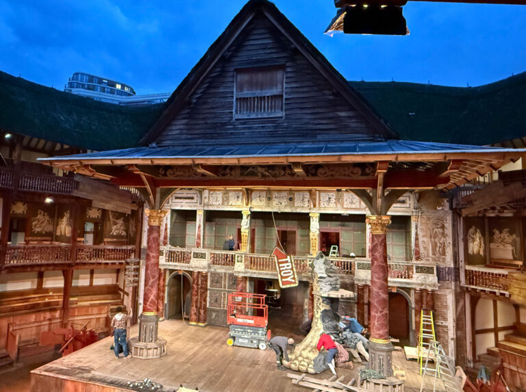 the Globe Theatre Tour